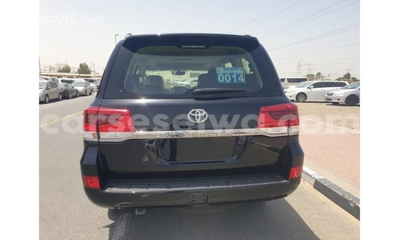 Buy Import Toyota Land Cruiser Black Car in Import - Dubai in East Mahé Buy Import Toyota Land Cruiser Black Car in Import - Dubai in East Mahé