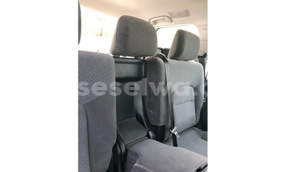 Buy Import Toyota Land Cruiser Black Car in Import - Dubai in East Mahé Buy Import Toyota Land Cruiser Black Car in Import - Dubai in East Mahé