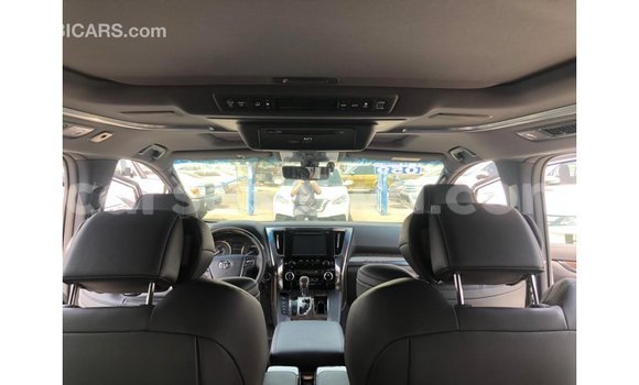 Buy Import Toyota Alphard White Car in Import - Dubai in East Mahé Buy Import Toyota Alphard White Car in Import - Dubai in East Mahé