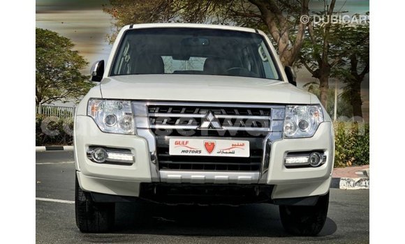 Buy Import Mitsubishi Pajero White Car in Import - Dubai in East Mahé Buy Import Mitsubishi Pajero White Car in Import - Dubai in East Mahé