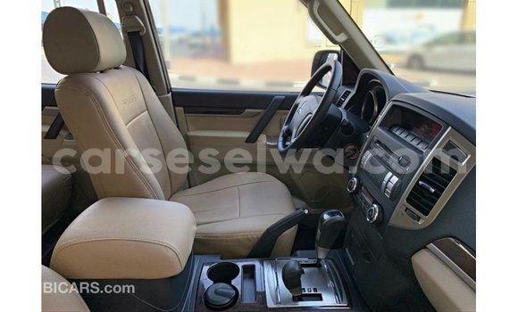 Buy Import Mitsubishi Pajero White Car in Import - Dubai in East Mahé Buy Import Mitsubishi Pajero White Car in Import - Dubai in East Mahé
