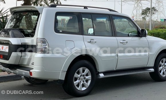 Buy Import Mitsubishi Pajero White Car in Import - Dubai in East Mahé Buy Import Mitsubishi Pajero White Car in Import - Dubai in East Mahé