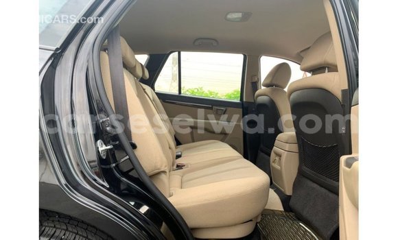 Buy Import Hyundai Santa Fe Black Car in Import - Dubai in East Mahé Buy Import Hyundai Santa Fe Black Car in Import - Dubai in East Mahé