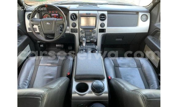 Buy Import Ford Club Wagon Beige Car in Import - Dubai in East Mahé Buy Import Ford Club Wagon Beige Car in Import - Dubai in East Mahé