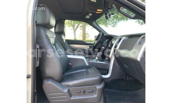 Buy Import Ford Club Wagon Beige Car in Import - Dubai in East Mahé Buy Import Ford Club Wagon Beige Car in Import - Dubai in East Mahé