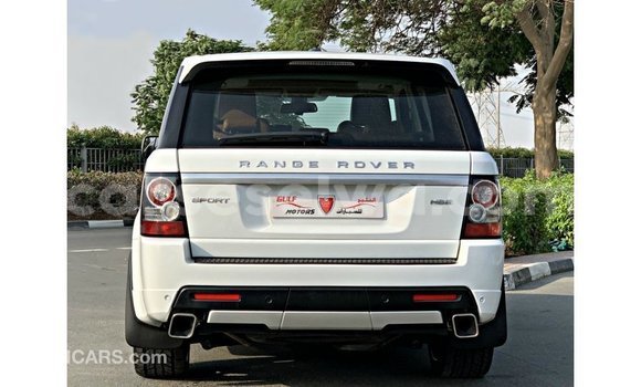 Buy Import Land Rover Range Rover White Car in Import - Dubai in East Mahé Buy Import Land Rover Range Rover White Car in Import - Dubai in East Mahé