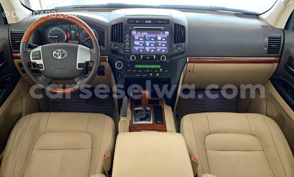 Buy Import Toyota Land Cruiser Black Car in Import - Dubai in East Mahé Buy Import Toyota Land Cruiser Black Car in Import - Dubai in East Mahé