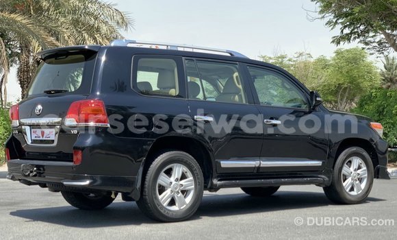 Buy Import Toyota Land Cruiser Black Car in Import - Dubai in East Mahé Buy Import Toyota Land Cruiser Black Car in Import - Dubai in East Mahé