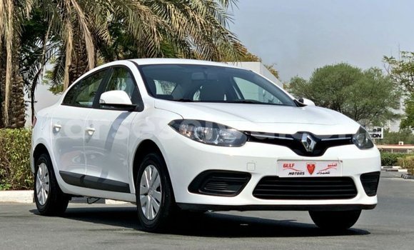 Acheter Import Voiture Renault Fluence Blanc à Import - Dubai, East Mahé