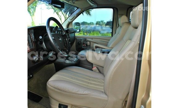 Buy Import GMC Acadia Other Car in Import - Dubai in East Mahé Buy Import GMC Acadia Other Car in Import - Dubai in East Mahé