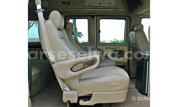 Buy Import GMC Acadia Other Car in Import - Dubai in East Mahé Buy Import GMC Acadia Other Car in Import - Dubai in East Mahé