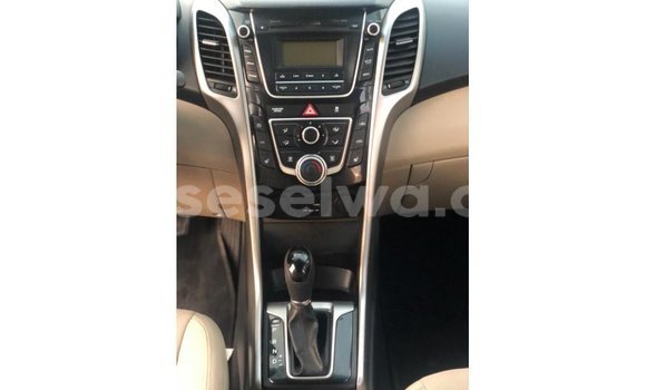 Buy Import Hyundai Elantra Red Car in Import - Dubai in East Mahé Buy Import Hyundai Elantra Red Car in Import - Dubai in East Mahé