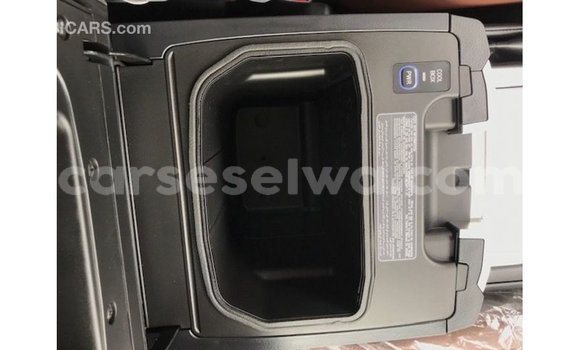 Buy Import Toyota Land Cruiser White Car in Import - Dubai in East Mahé Buy Import Toyota Land Cruiser White Car in Import - Dubai in East Mahé