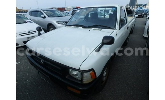 Buy Import Toyota Hilux White Car in Import - Dubai in East Mahé Buy Import Toyota Hilux White Car in Import - Dubai in East Mahé