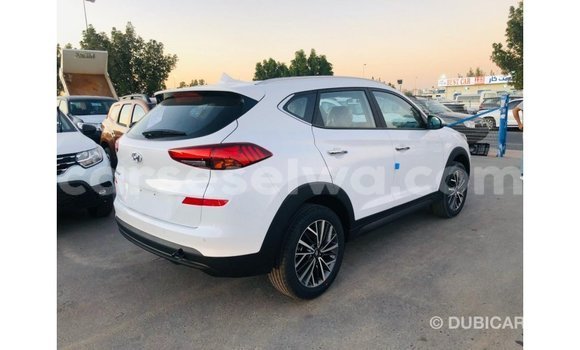 Buy Import Hyundai Tucson White Car in Import - Dubai in East Mahé Buy Import Hyundai Tucson White Car in Import - Dubai in East Mahé