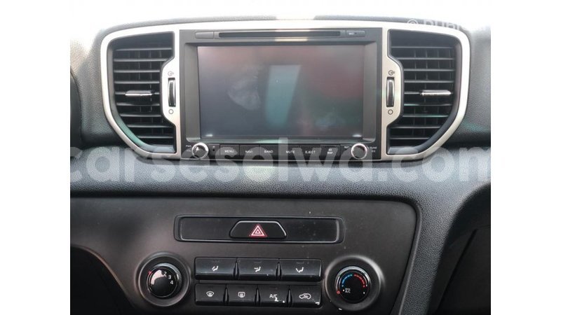 Big with watermark kia sportage east mahe import dubai 6912