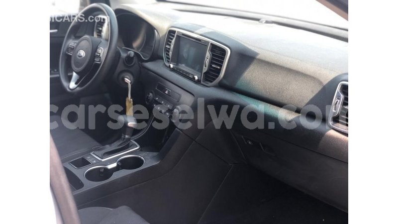 Big with watermark kia sportage east mahe import dubai 6912