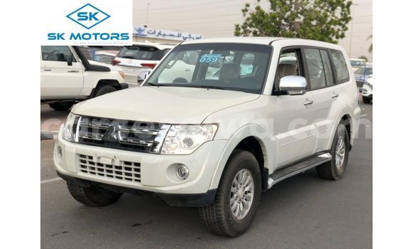 Buy Import Mitsubishi Pajero White Car in Import - Dubai in East Mahé Buy Import Mitsubishi Pajero White Car in Import - Dubai in East Mahé