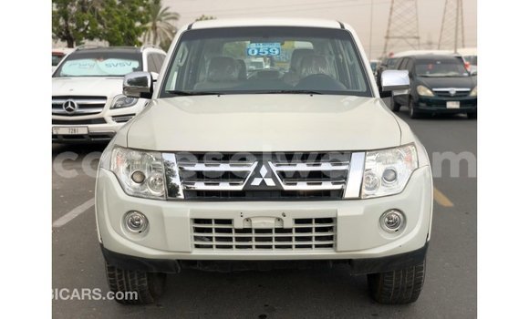 Buy Import Mitsubishi Pajero White Car in Import - Dubai in East Mahé Buy Import Mitsubishi Pajero White Car in Import - Dubai in East Mahé
