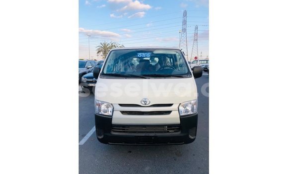 Buy Import Toyota Hiace White Car in Import - Dubai in East Mahé Buy Import Toyota Hiace White Car in Import - Dubai in East Mahé