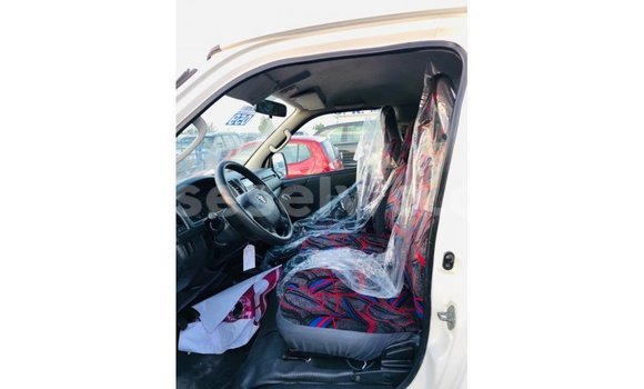 Buy Import Toyota Hiace White Car in Import - Dubai in East Mahé Buy Import Toyota Hiace White Car in Import - Dubai in East Mahé