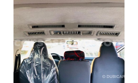 Buy Import Toyota Hiace White Car in Import - Dubai in East Mahé Buy Import Toyota Hiace White Car in Import - Dubai in East Mahé