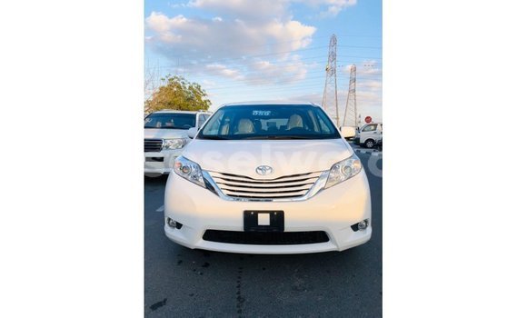 Buy Import Toyota Sienna White Car in Import - Dubai in East Mahé Buy Import Toyota Sienna White Car in Import - Dubai in East Mahé