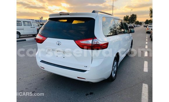 Buy Import Toyota Sienna White Car in Import - Dubai in East Mahé Buy Import Toyota Sienna White Car in Import - Dubai in East Mahé