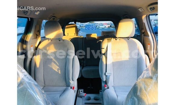 Buy Import Toyota Sienna White Car in Import - Dubai in East Mahé Buy Import Toyota Sienna White Car in Import - Dubai in East Mahé