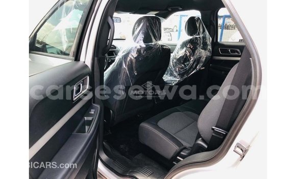 Buy Import Ford Explorer Other Car in Import - Dubai in East Mahé Buy Import Ford Explorer Other Car in Import - Dubai in East Mahé