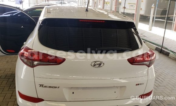 Buy Import Hyundai Tucson White Car in Import - Dubai in East Mahé Buy Import Hyundai Tucson White Car in Import - Dubai in East Mahé