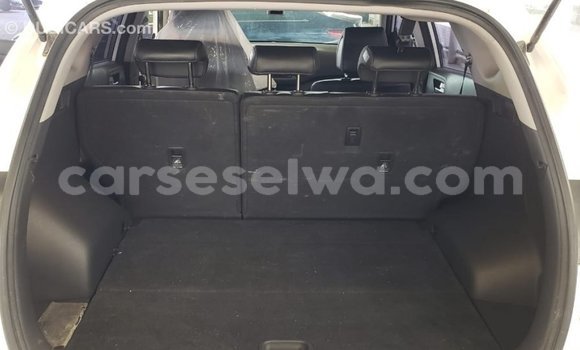 Buy Import Hyundai Tucson White Car in Import - Dubai in East Mahé Buy Import Hyundai Tucson White Car in Import - Dubai in East Mahé