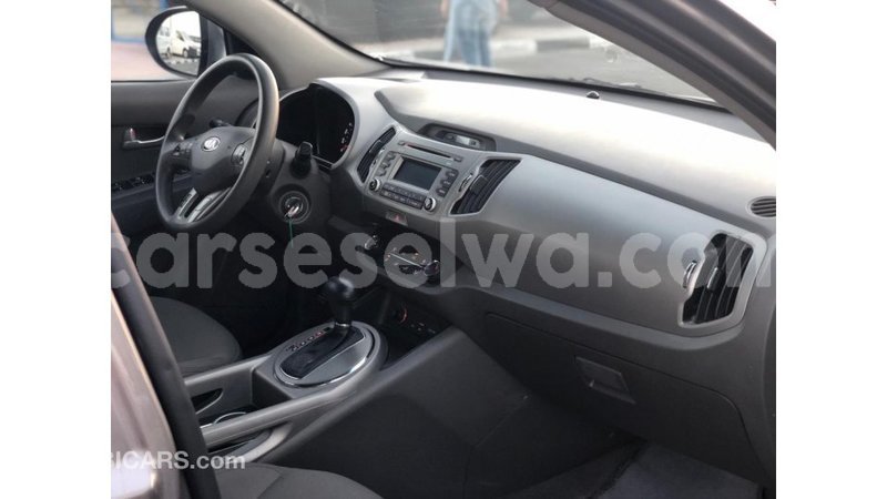 Big with watermark kia sportage east mahe import dubai 6932