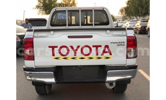 Buy Import Toyota Hilux White Car in Import - Dubai in East Mahé Buy Import Toyota Hilux White Car in Import - Dubai in East Mahé