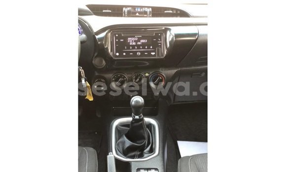 Buy Import Toyota Hilux White Car in Import - Dubai in East Mahé Buy Import Toyota Hilux White Car in Import - Dubai in East Mahé