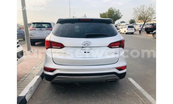 Buy Import Hyundai Santa Fe Other Car in Import - Dubai in East Mahé Buy Import Hyundai Santa Fe Other Car in Import - Dubai in East Mahé