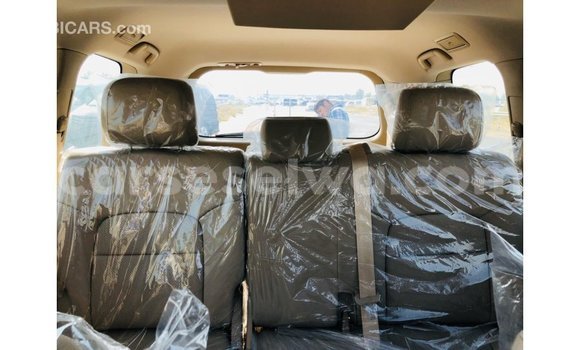 Buy Import Toyota Land Cruiser White Car in Import - Dubai in East Mahé Buy Import Toyota Land Cruiser White Car in Import - Dubai in East Mahé