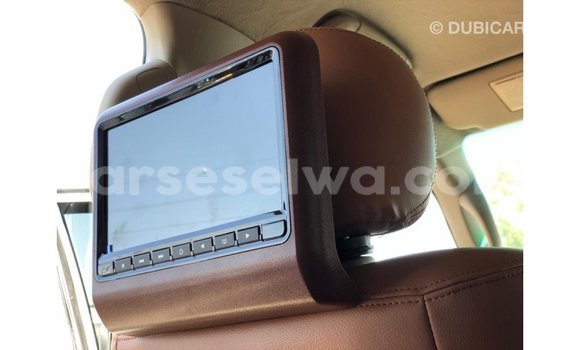 Buy Import Toyota Land Cruiser White Car in Import - Dubai in East Mahé Buy Import Toyota Land Cruiser White Car in Import - Dubai in East Mahé