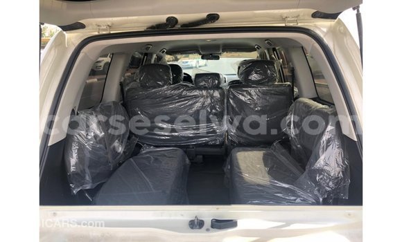 Buy Import Toyota Land Cruiser White Car in Import - Dubai in East Mahé Buy Import Toyota Land Cruiser White Car in Import - Dubai in East Mahé