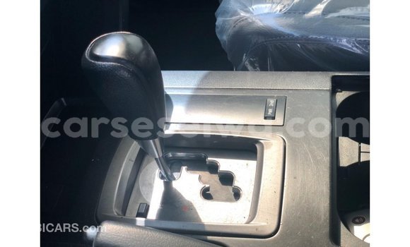 Buy Import Toyota Land Cruiser White Car in Import - Dubai in East Mahé Buy Import Toyota Land Cruiser White Car in Import - Dubai in East Mahé