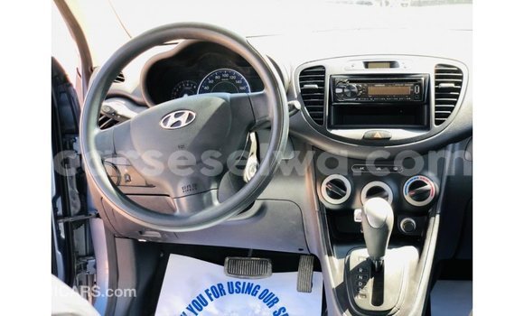 Buy Import Hyundai i10 Blue Car in Import - Dubai in East Mahé Buy Import Hyundai i10 Blue Car in Import - Dubai in East Mahé