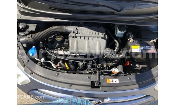 Buy Import Hyundai i10 Blue Car in Import - Dubai in East Mahé Buy Import Hyundai i10 Blue Car in Import - Dubai in East Mahé