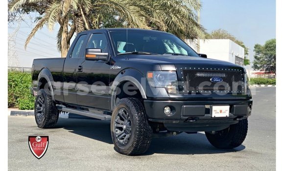 Buy Import Ford Club Wagon Black Car in Import - Dubai in East Mahé