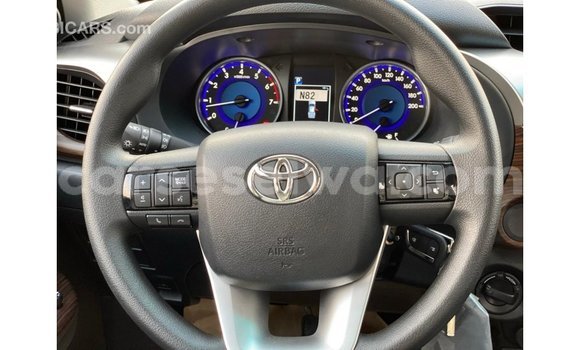 Buy Import Toyota Hilux White Car in Import - Dubai in East Mahé Buy Import Toyota Hilux White Car in Import - Dubai in East Mahé