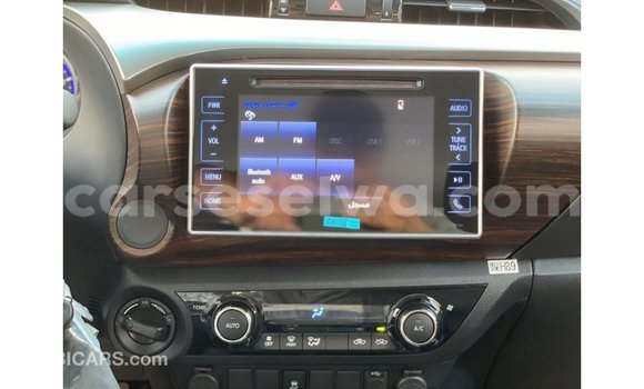 Buy Import Toyota Hilux White Car in Import - Dubai in East Mahé Buy Import Toyota Hilux White Car in Import - Dubai in East Mahé