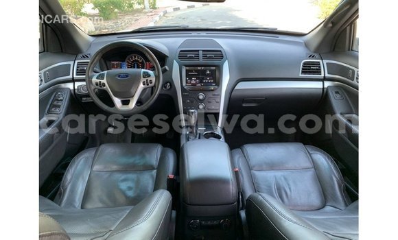 Buy Import Ford Explorer White Car in Import - Dubai in East Mahé Buy Import Ford Explorer White Car in Import - Dubai in East Mahé