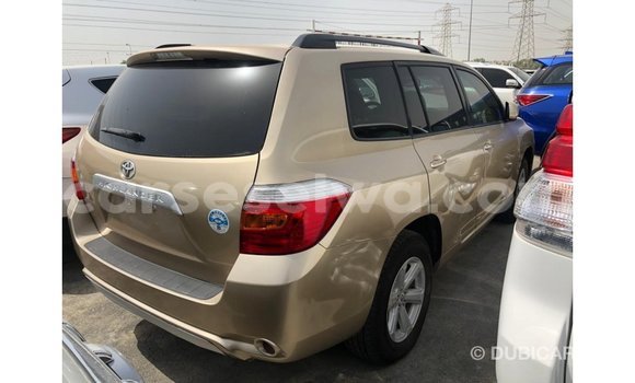 Buy Import Toyota Highlander Other Car in Import - Dubai in East Mahé Buy Import Toyota Highlander Other Car in Import - Dubai in East Mahé