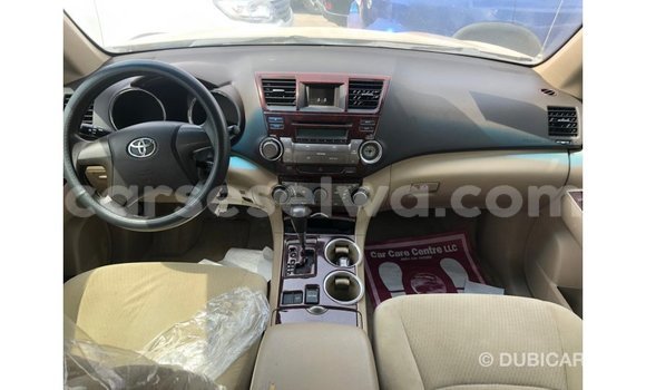 Buy Import Toyota Highlander Other Car in Import - Dubai in East Mahé Buy Import Toyota Highlander Other Car in Import - Dubai in East Mahé