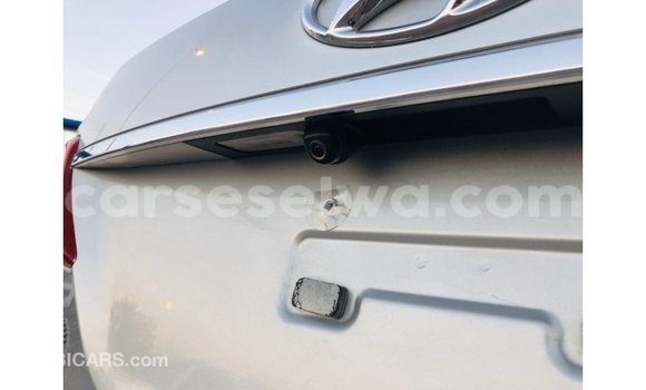 Buy Import Hyundai Santa Fe Other Car in Import - Dubai in East Mahé Buy Import Hyundai Santa Fe Other Car in Import - Dubai in East Mahé
