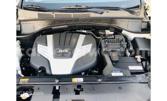 Buy Import Hyundai Santa Fe Other Car in Import - Dubai in East Mahé Buy Import Hyundai Santa Fe Other Car in Import - Dubai in East Mahé